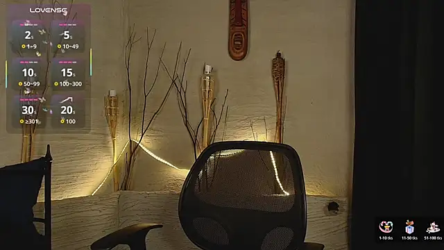 Snapshot of MarcusRain_ chatting on 11.18.25 MarcusRain online show from 11.18.25