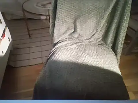 Snapshot of Sandrababe1010 chatting on 11.16.25 Sandrababe1010 online show from 11.16.25