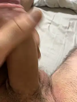 Snapshot of VisagedLeveling chatting on 12.15.25 VisagedLeveling online show from 12.15.25