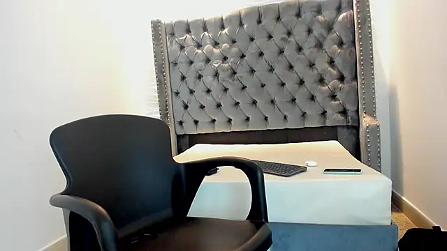 Snapshot of nero_reyd chatting on 11.14.25 nero reyd online show from 11.14.25