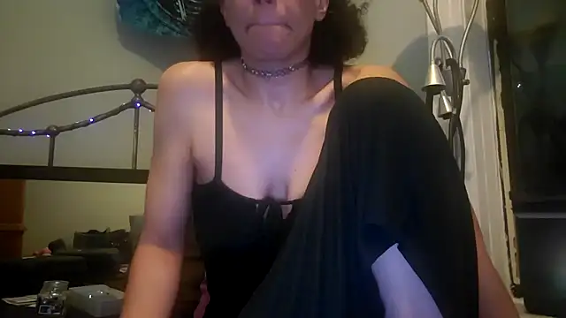 Snapshot of puddled_wonderland chatting on 09.28.25 puddled wonderland online show from 09.28.25