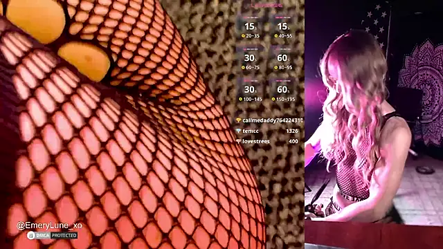 Snapshot of EmeryLune_xo chatting on 12.05.25 EmeryLune xo online show from 12.05.25