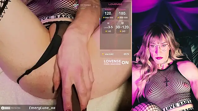 Snapshot of EmeryLune_xo chatting on 01.08.26 EmeryLune xo online show from 01.08.26