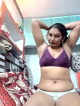 Snapshot of ZIVAA chatting on 11.07.25 ZIVAA online show from 11.07.25