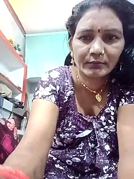 Snapshot of ZIVAA chatting on 11.09.25 ZIVAA online show from 11.09.25