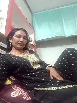 Snapshot of ZIVAA chatting on 01.06.26 ZIVAA online show from 01.06.26