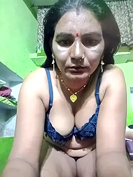 Snapshot of ZIVAA chatting on 01.14.26 ZIVAA online show from 01.14.26