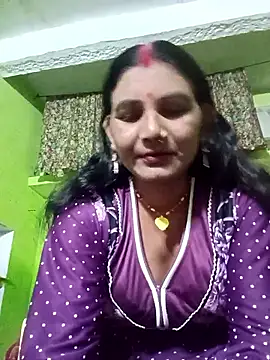 Snapshot of ZIVAA chatting on 02.15.26 ZIVAA online show from 02.15.26