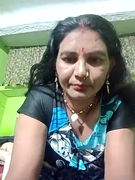 Snapshot of ZIVAA chatting on 02.21.26 ZIVAA online show from 02.21.26