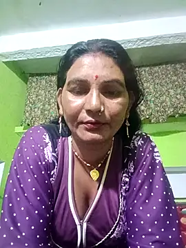 Snapshot of ZIVAA chatting on 03.06.26 ZIVAA online show from 03.06.26