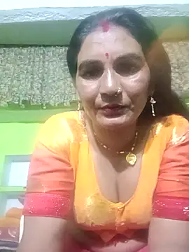 Snapshot of ZIVAA chatting on 03.08.26 ZIVAA online show from 03.08.26