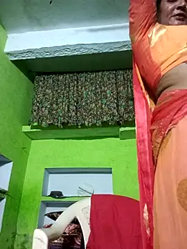 Snapshot of ZIVAA chatting on 03.10.26 ZIVAA online show from 03.10.26