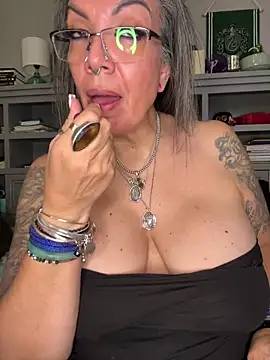 dieseldame1313 online show from 02.15.26