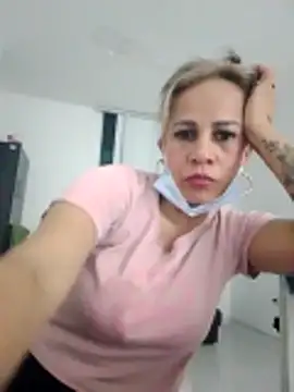 Snapshot of Alisson_Milf chatting on 02.08.26 Alisson Milf online show from 02.08.26