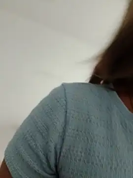 Snapshot of Alisson_Milf chatting on 03.22.26 Alisson Milf online show from 03.22.26