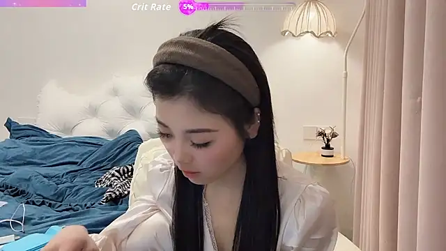 Snapshot of bao-bao- chatting on 11.22.25 bao-bao- online show from 11.22.25