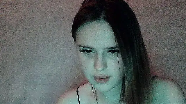 Snapshot of SweetLoraa chatting on 11.30.25 SweetLoraa online show from 11.30.25