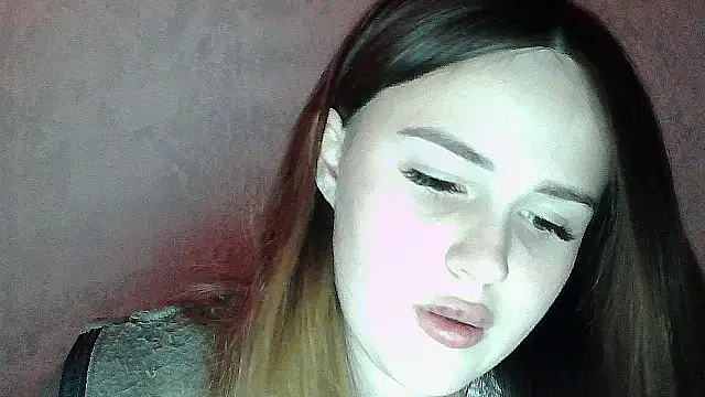 SweetLoraa online show from 05.13.26