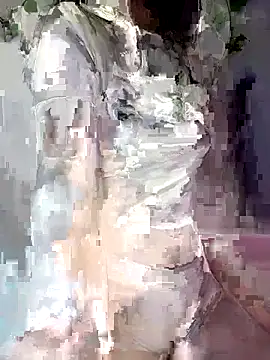 Snapshot of Maia_0 chatting on 10.24.25 Maia 0 online show from 10.24.25