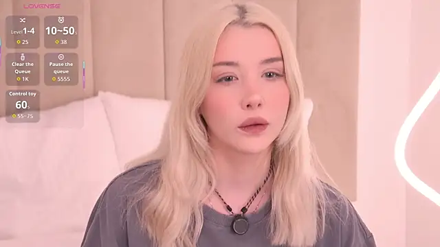 Snapshot of Nesolla chatting on 05.11.26 Nesolla online show from 05.11.26