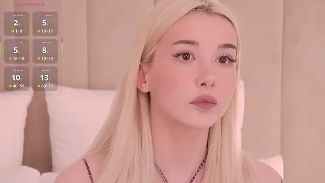 Snapshot of Nesolla chatting on 05.15.26 Nesolla online show from 05.15.26
