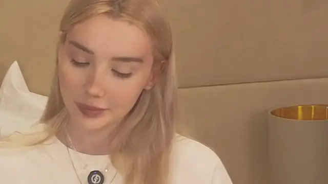 Nesolla online show from 07.24.26