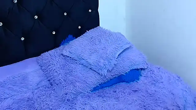 Snapshot of Gabi_Jhons_23 chatting on 11.23.25 Gabi Jhons 23 online show from 11.23.25