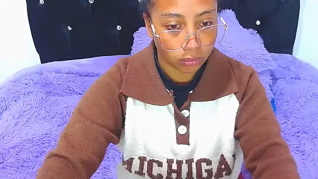 Snapshot of Gabi_Jhons_23 chatting on 11.26.25 Gabi Jhons 23 online show from 11.26.25