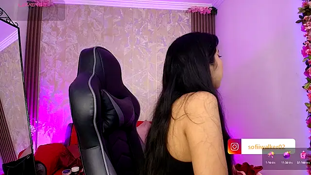 SophiaWalker 1 online show from 09.17.25