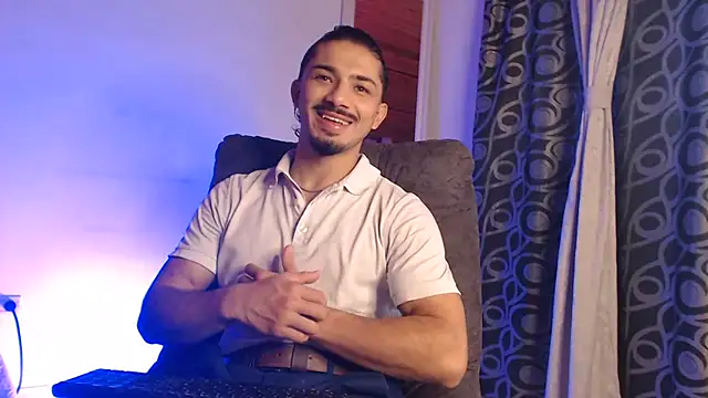 Snapshot of ArturoCardona_ chatting on 07.03.26 ArturoCardona online show from 07.03.26