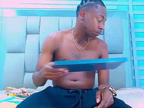 Snapshot of Black_Fire10 chatting on 12.17.25 Black Fire10 online show from 12.17.25