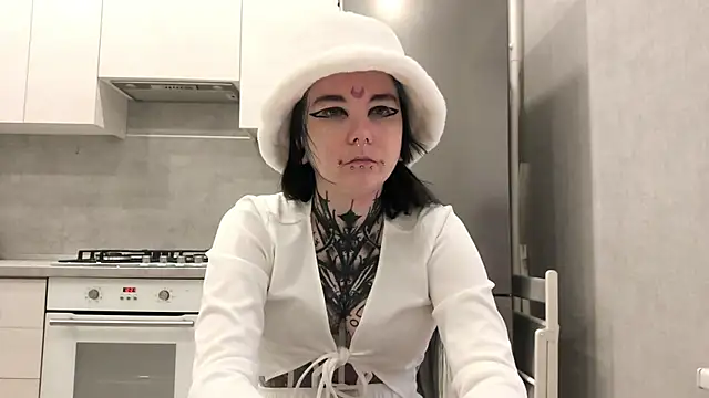 Snapshot of HighelikeGirl chatting on 01.09.26 HighelikeGirl online show from 01.09.26