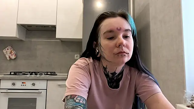 Snapshot of HighelikeGirl chatting on 03.05.26 HighelikeGirl online show from 03.05.26