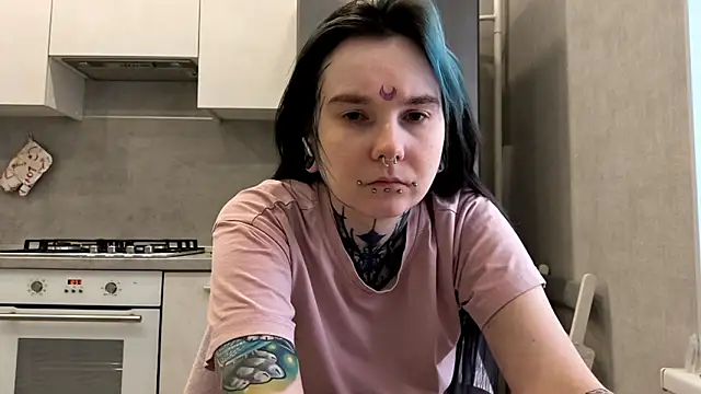 Snapshot of HighelikeGirl chatting on 03.12.26 HighelikeGirl online show from 03.12.26