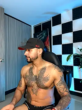 Snapshot of Nikola_Hank chatting on 09.14.25 Nikola Hank online show from 09.14.25