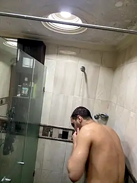   Damian    online show from 10.05.25