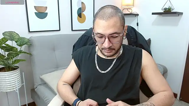   Damian    online show from 10.22.25