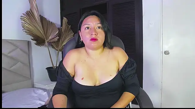 BellaRoux1 online show from 03.04.26