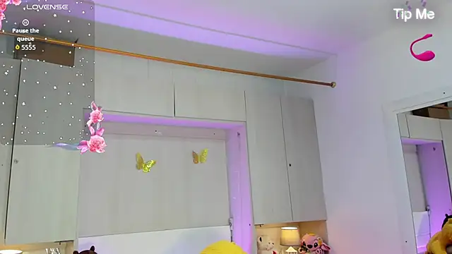 LilyWhitney online show from 06.21.26