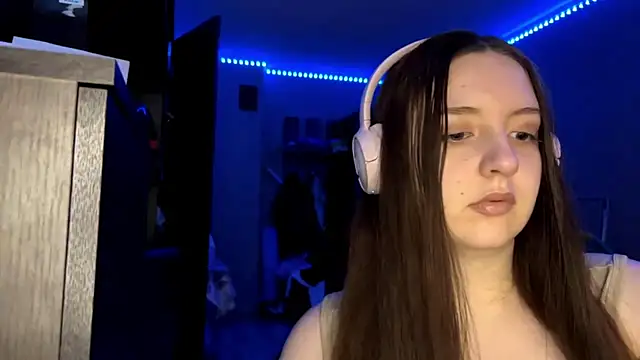 LauretteRagar online show from 09.15.25