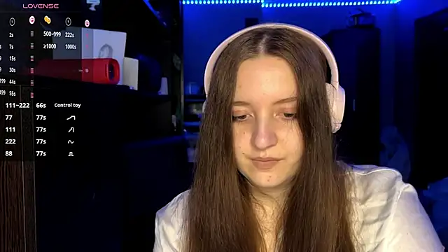 LauretteRagar online show from 09.18.25