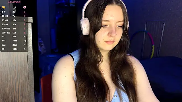 LauretteRagar online show from 11.19.25