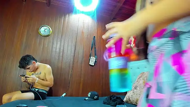 dereck and julie online show from 10.29.25