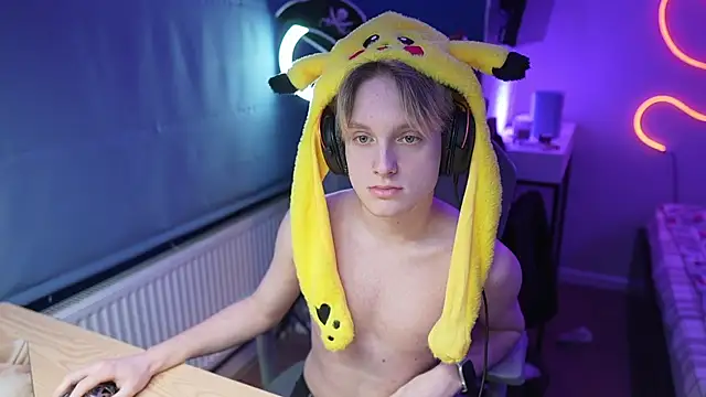 Snapshot of Serxyi chatting on 01.12.26 Serxyi online show from 01.12.26