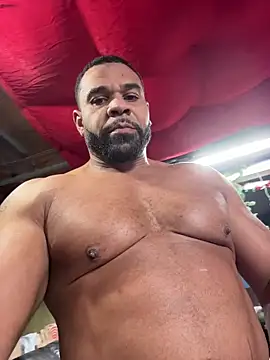 StrongP1738 online show from 12.18.25