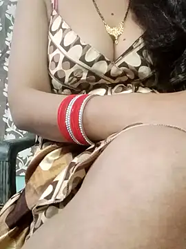 Snapshot of riya_reena chatting on 12.18.25 riya reena online show from 12.18.25