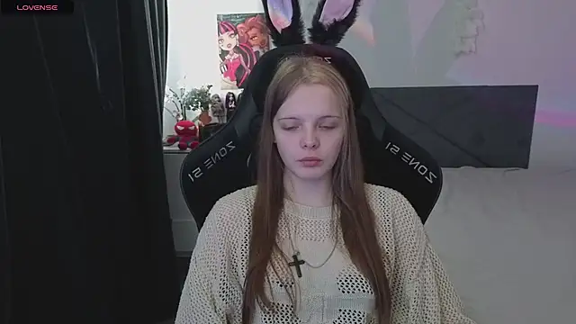 Luna Navy online show from 09.26.25