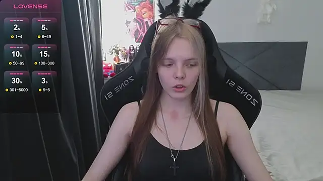 Luna Navy online show from 09.28.25