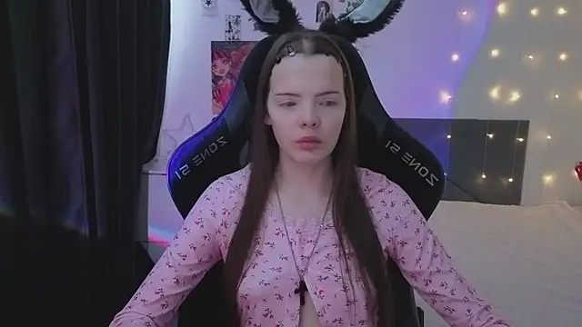 Luna Navy online show from 02.13.26