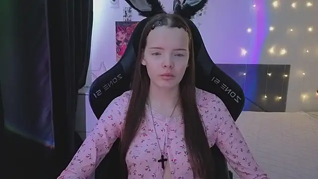 Luna Navy online show from 02.14.26